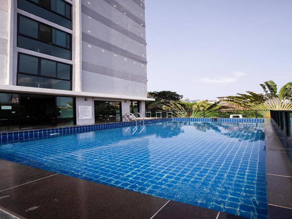 B2 Hotel South Pattaya Buitenkant foto