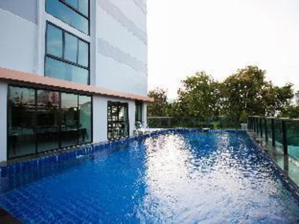 B2 Hotel South Pattaya Buitenkant foto