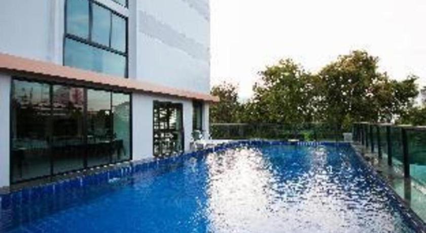 B2 Hotel South Pattaya Buitenkant foto