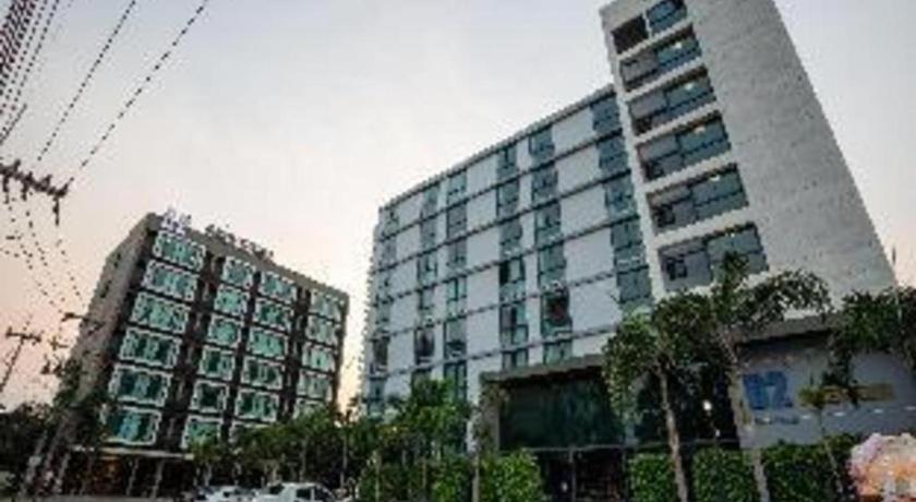 B2 Hotel South Pattaya Buitenkant foto